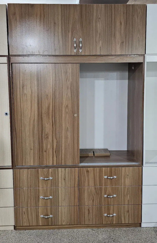 کمددیواری درب ریلی کشودار